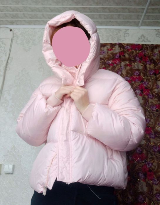Продам женскую короткую куртку
