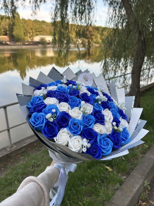 Buchet 61 trandafiri de sapun