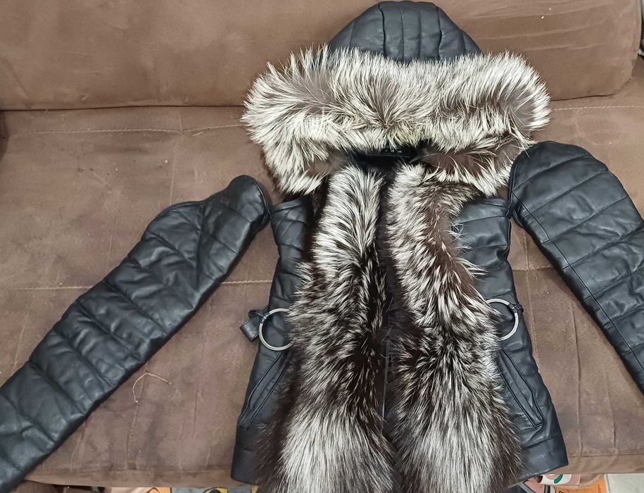 Кожено яке със сребърна лисица, М размер