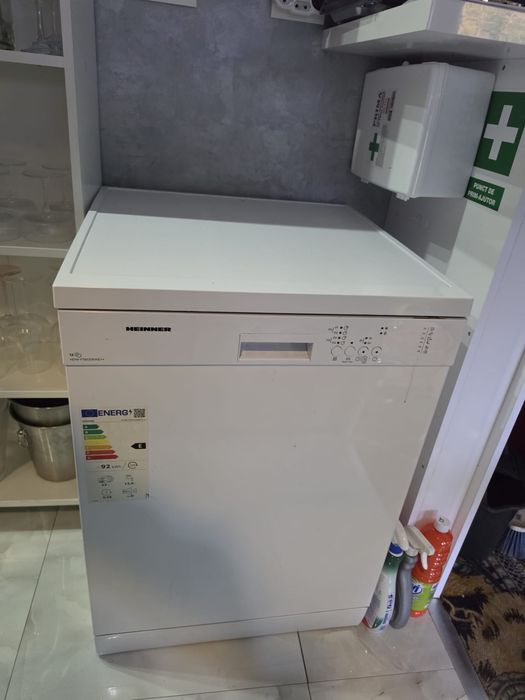 Masina de spalat vase Heinner