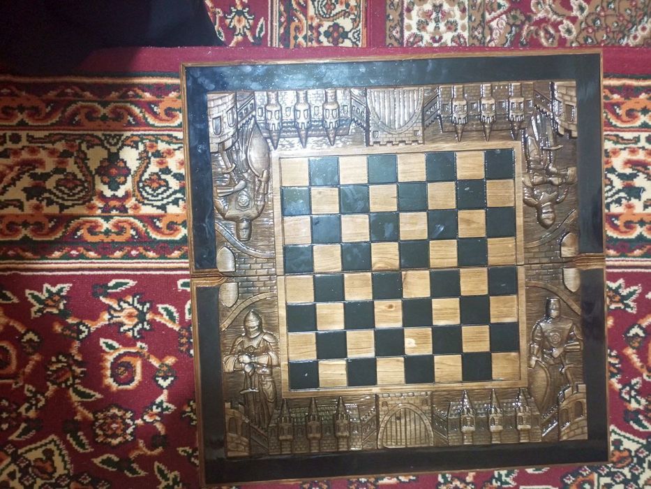 Shaxmat va narda yangi sotiladi.