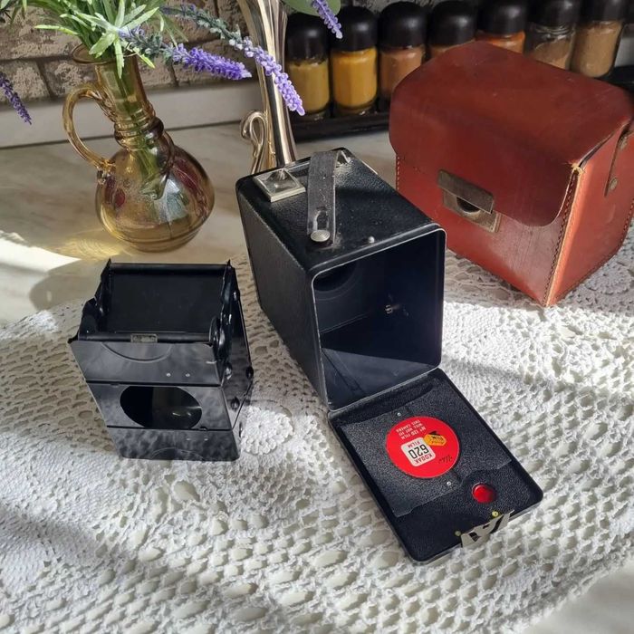 Camera foto Kodak Brownie Six-20 C, an 1946