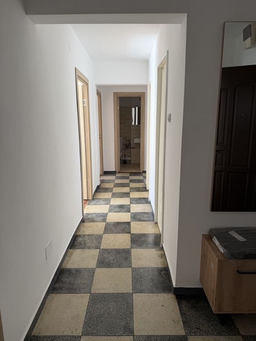 Vand apartament 3 camere, sos Colentina, Bucucresti, etaj 6