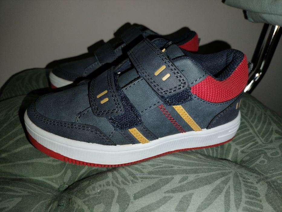 Ghete noi  piele mărimea 29