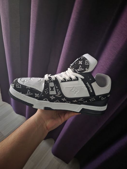 Louis Vuitton Trainers 45