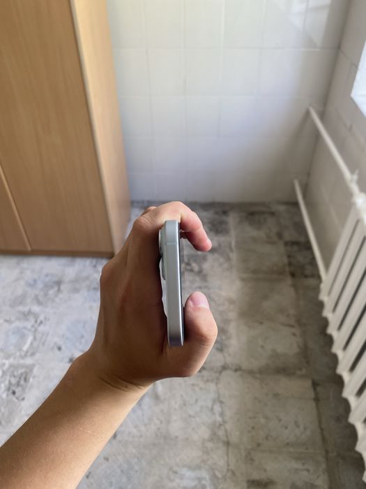Продам айфон 15 в идеале