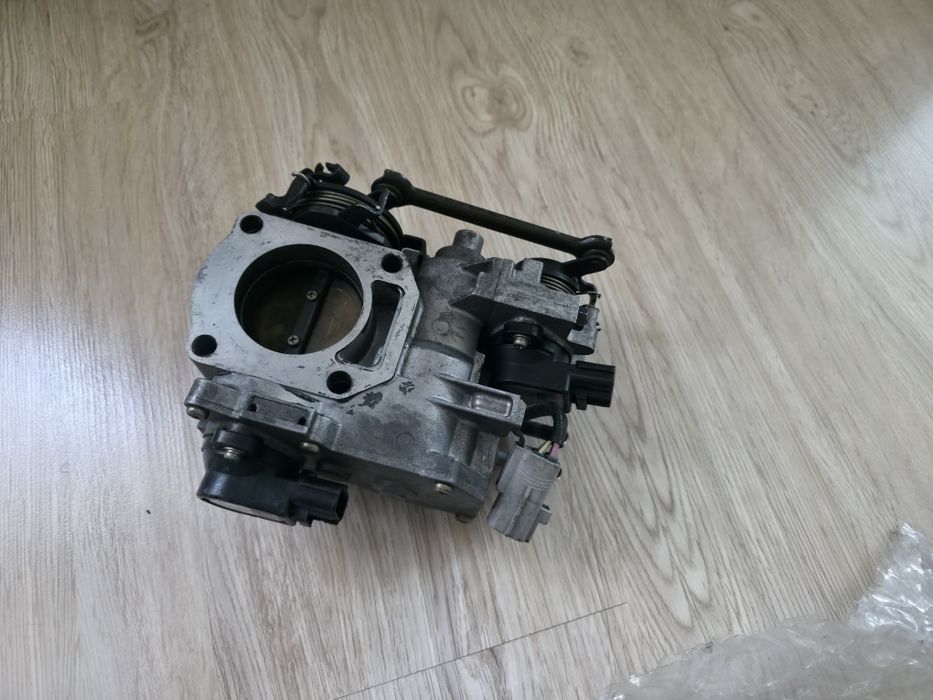 Дросел за Lexus IS 200 1G-FE