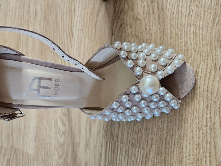 AE Shoes, marimea 36