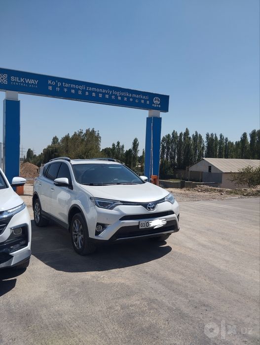 Toyota RAV4 full 2016
