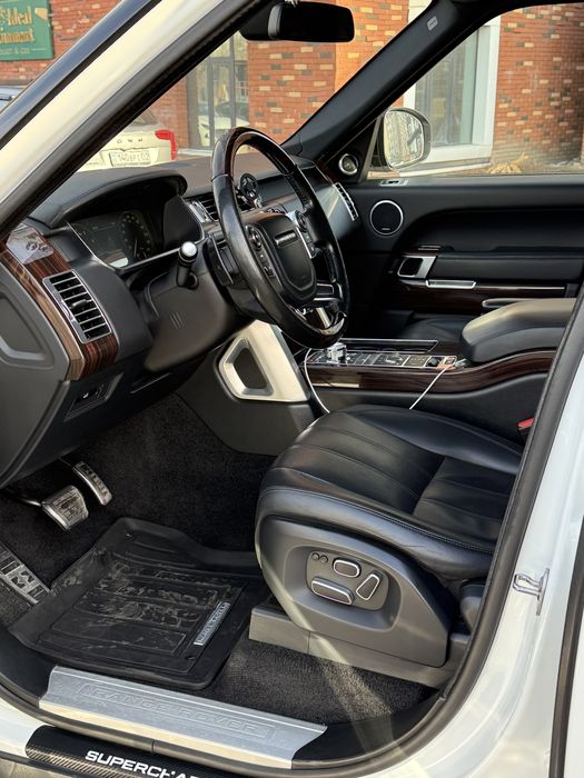 Landr Rovwr Range Rover