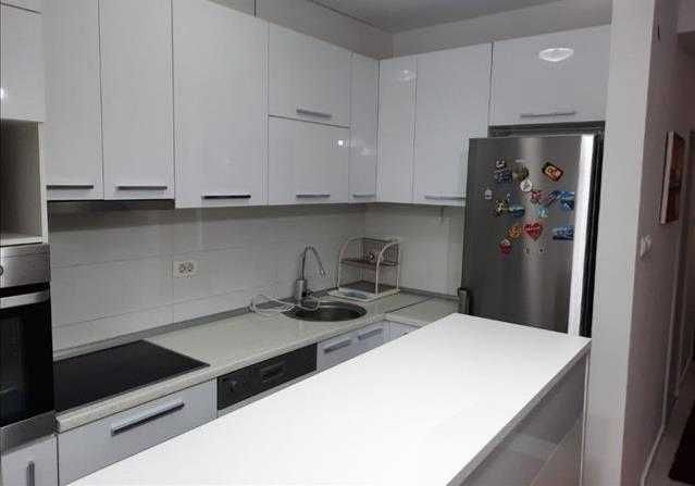 Продава се Тристаен апартамент в Бургас, Братя Миладинови - 96 кв.м за 1236 €/кв.м - Снимка #9