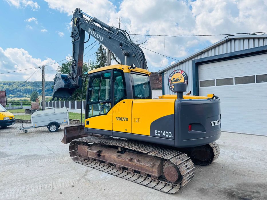 Excavator pe senile cu lama Volvo EC 140 CL, an 2009, 15 tone, 2x cupe
