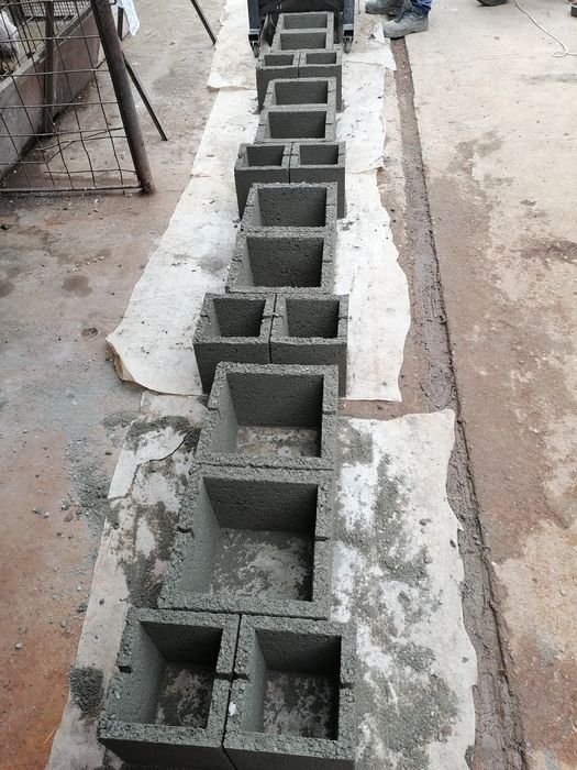 Mașini de bolțari stâlpi și fundații