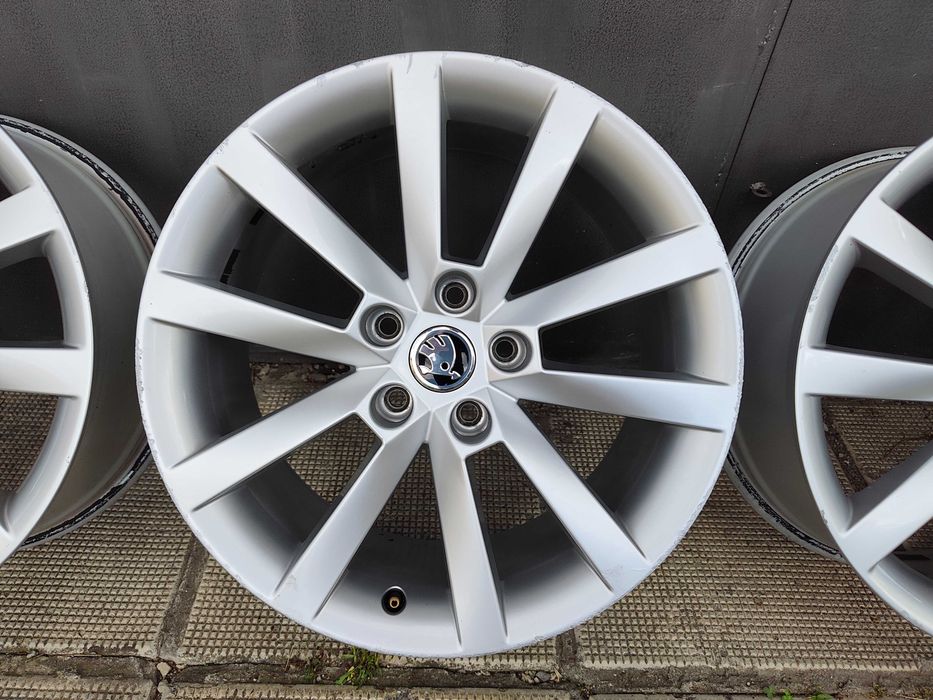 ОРИГИНАЛНИ джанти 18 ' цола 5x112 SKODA Octavia III / Шкода Октавия 3