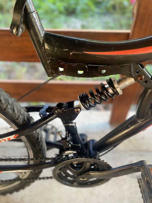 Vând bicicletă MTB Brcycles GTX, 26 inch, full suspension.