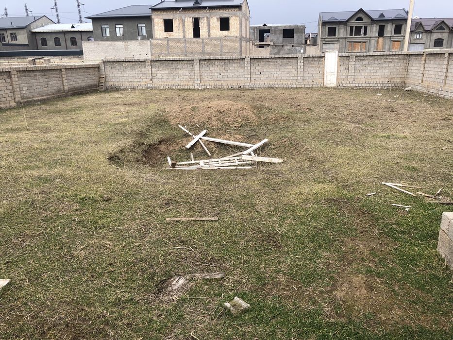 Ер сотилади 5 сотих кизгалдок мфй замона тойхонани ропарасида 4-квартл