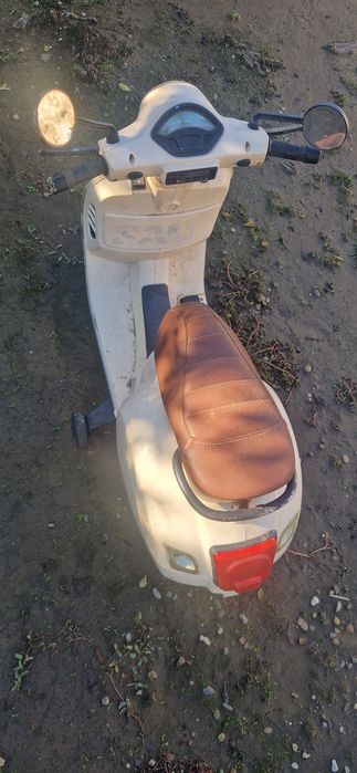 Vand scuter electric pentru copii