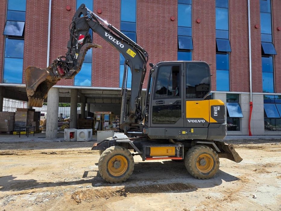 Мини экскаватор малятка