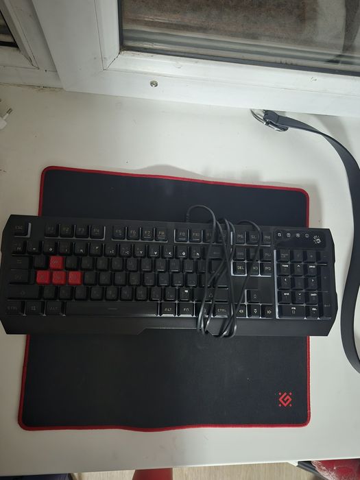 Клавиатура Bloody + коврик в подарок