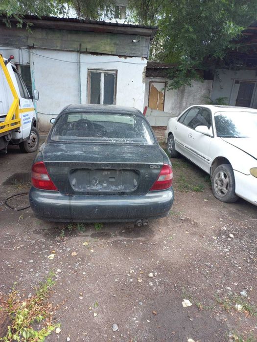 две машины на заспчасти