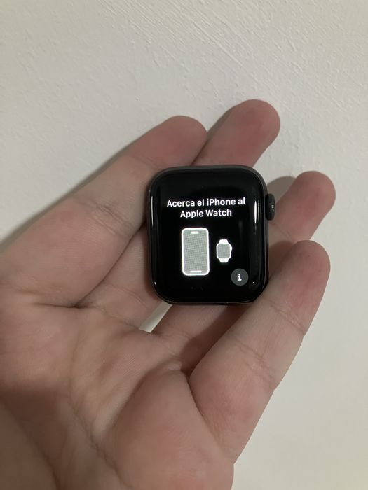 Vand apple watch 5 40mm URGENT!!