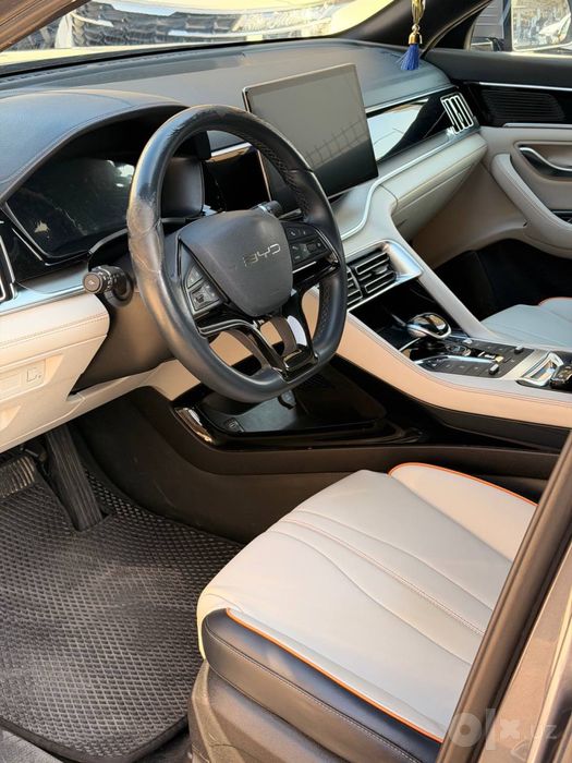 BYD SONG PLUS naqtga moshina ideal xolatda