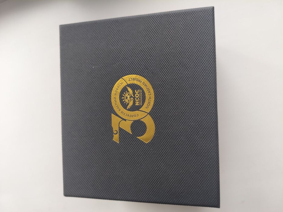 Новые наручные часы