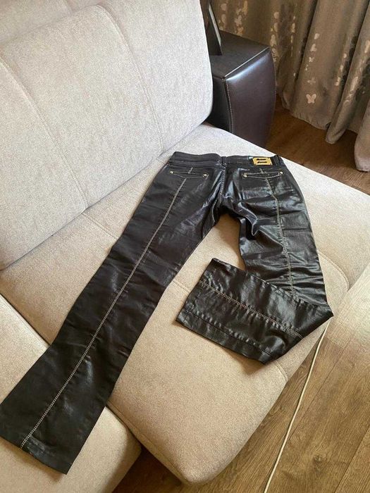 Продам брюки под кожу бренд Roberto Cavalli