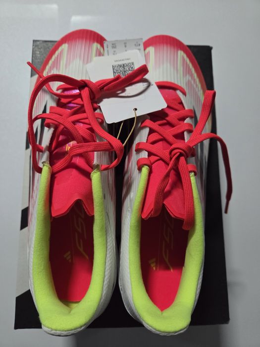 Футбольные бутсы ADIDAS