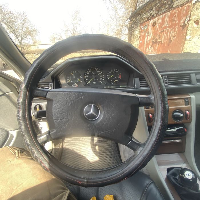 Продам машину.