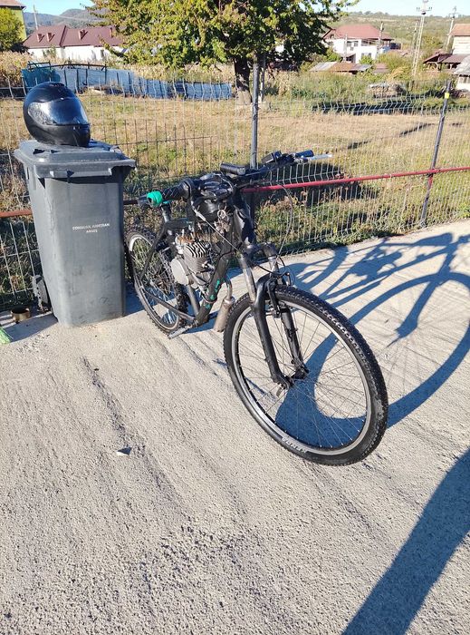 Bicicleta motorizată 80cc