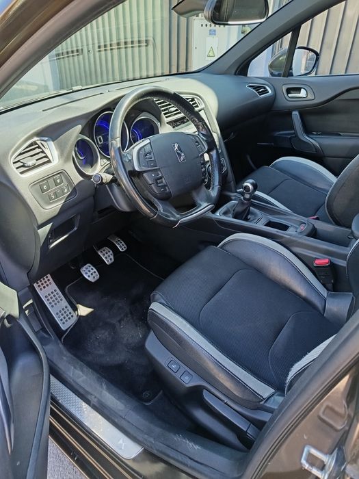 Citroen DS4 2011