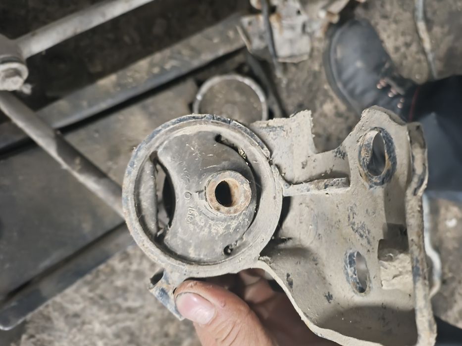 Таета Карина Е  запчасти