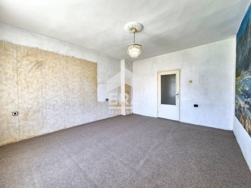 Продава се Двустаен апартамент в Момчилград - 90 кв.м за 589 €/кв.м - Снимка #10