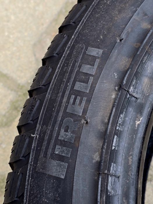 215 45 16 Pirelli 2 бр.
