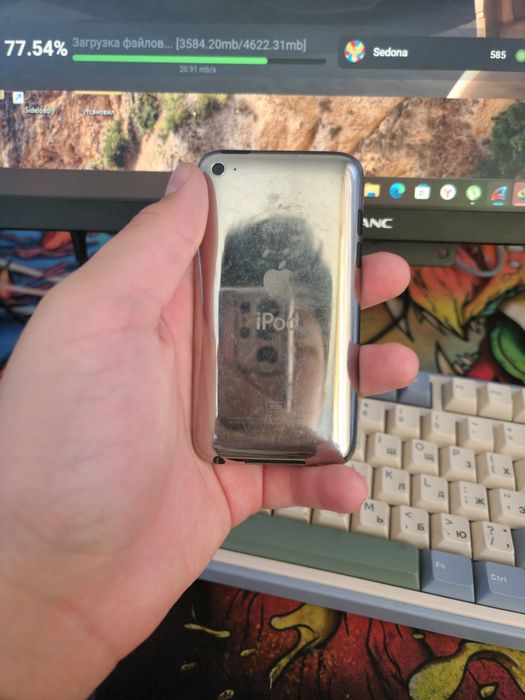 Ipid touch 4 с пятном