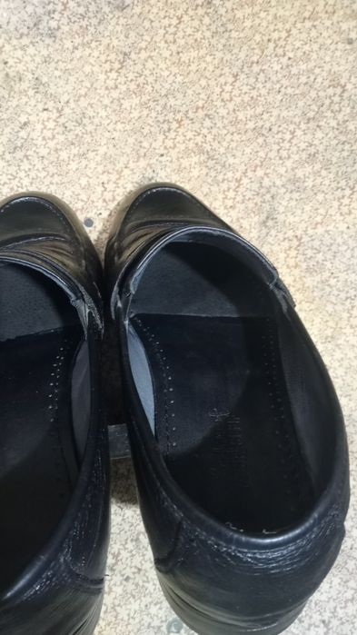 Продам кожаные туфли бу 42 размер