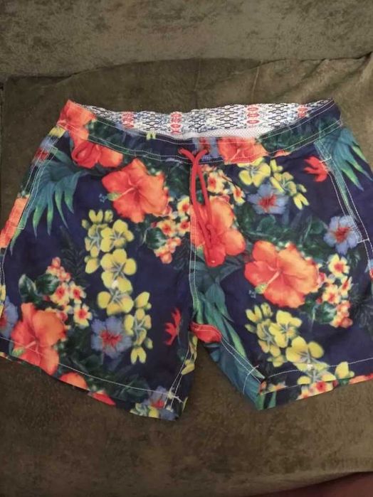 Детски плувен сет шорти UV блуза плувна шапка и чила. Блуза с UV50+