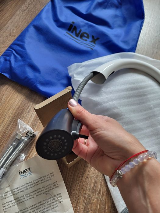 Бял смесител за кухня Inex с изтеглящ се чучур