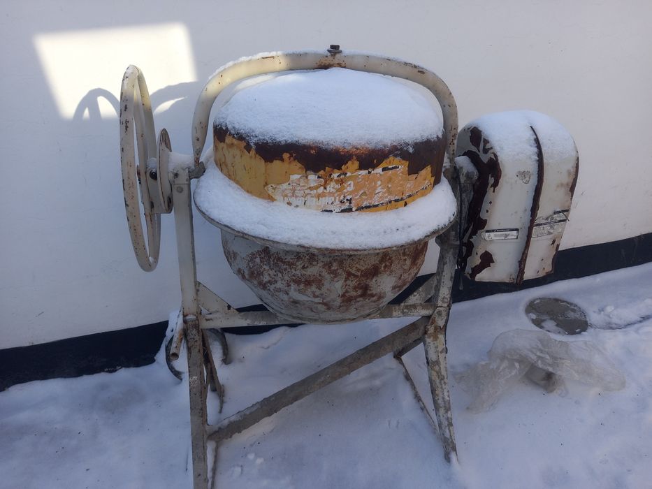 Продам Бетономешалку