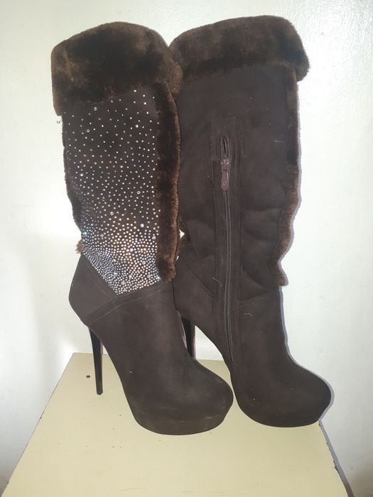 Продам сапоги зимнии и весеннии