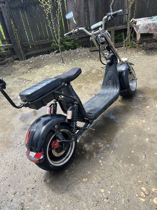Vand scuter electric