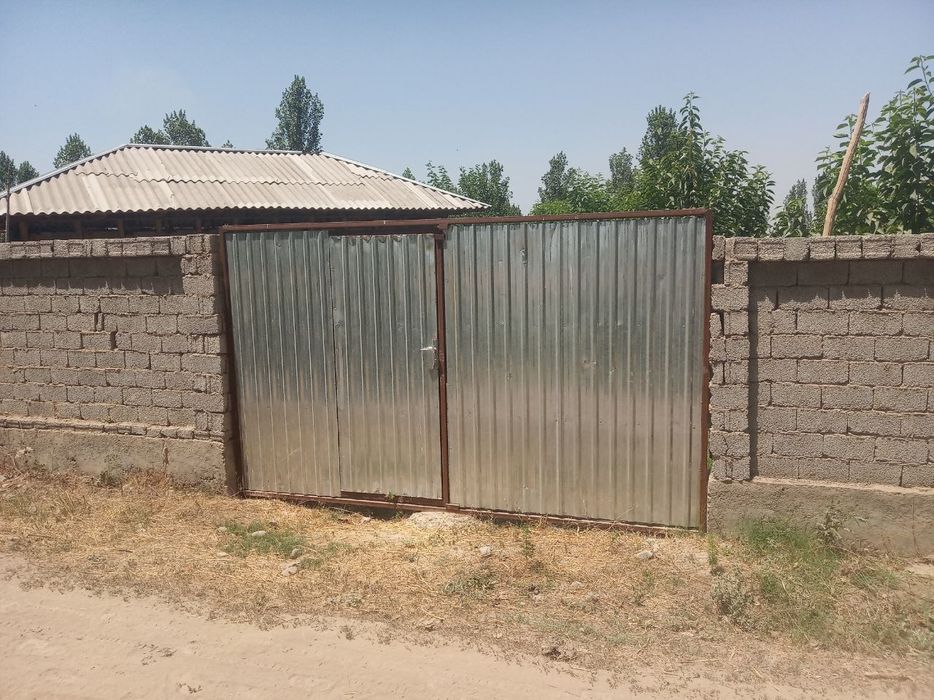 Продаётся земельный участок в Янгиюле