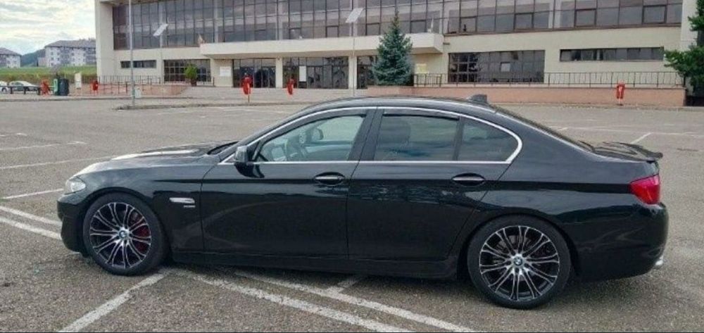 BMW 5 Series 2012 — imagine 5