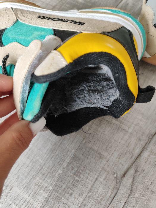 Продам кросовки демисезонные