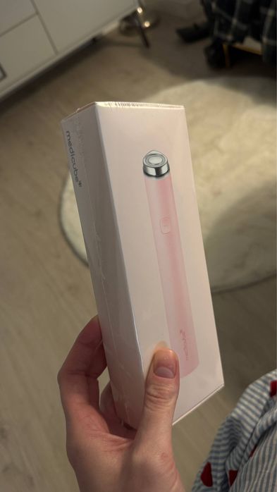 Medicube Age-R Booster Pro Mini PLUS + Cremă PDRN (Nou/Sigilat)