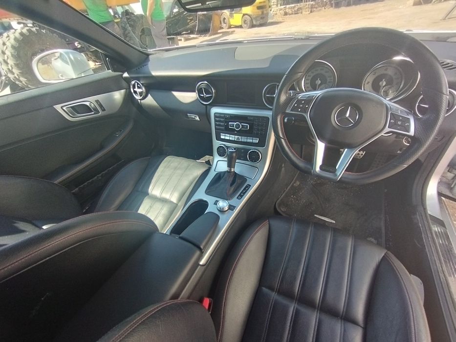 Mercedes SLK R172 на части