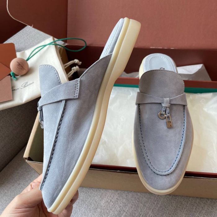 Papuci Loro Piana