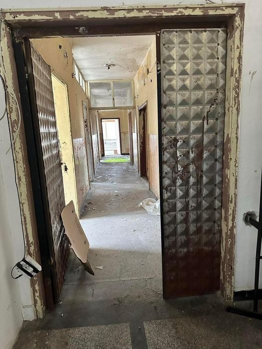 Продава се Многостаен апартамент в Крумовград - 180 кв.м за 241 €/кв.м - Снимка #23