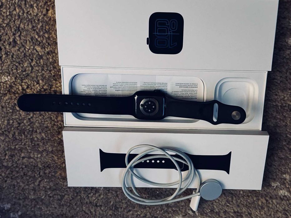 Apple Wach seria 8-41mm
